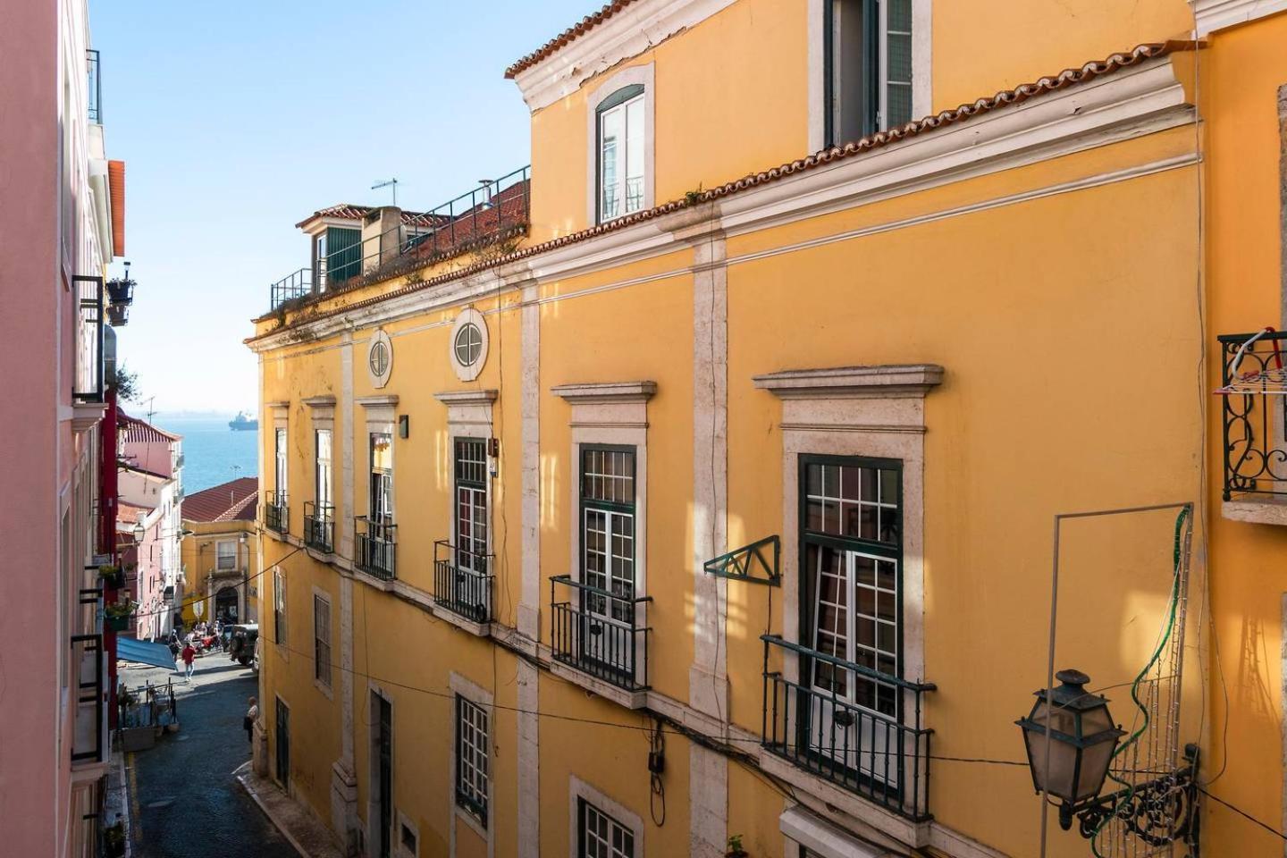 Guestready - Amazing Alfama Family Apt Near National Pantheon! Lisbona Esterno foto